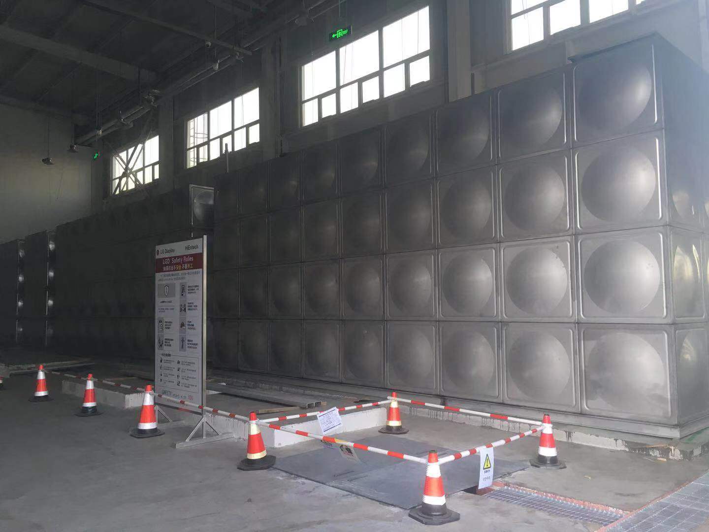 上大牌不锈钢水箱使用说明书