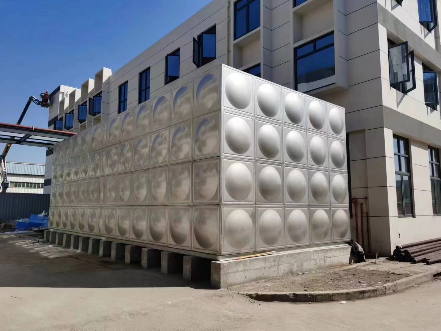 室外不锈钢生活水箱