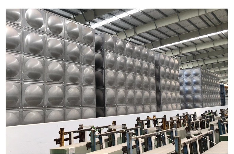 室内不锈钢水箱<